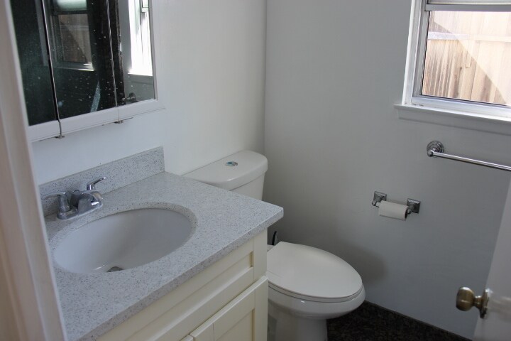 Building Photo - 232 Daytona Dr