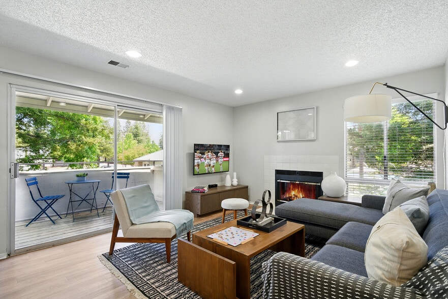 Primary Photo - The Grove Lux Apts