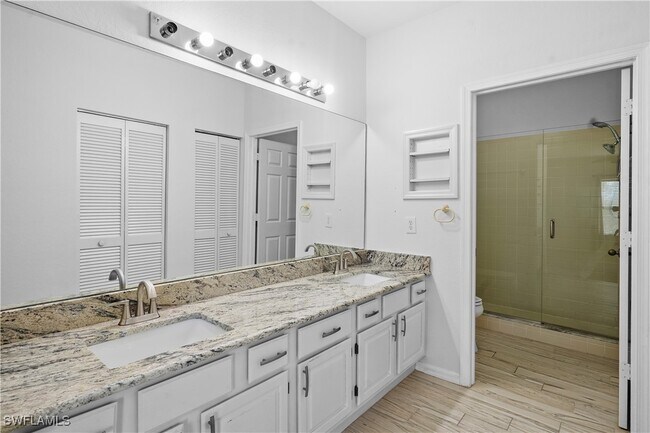 Building Photo - 9851 Costa Mesa Ln