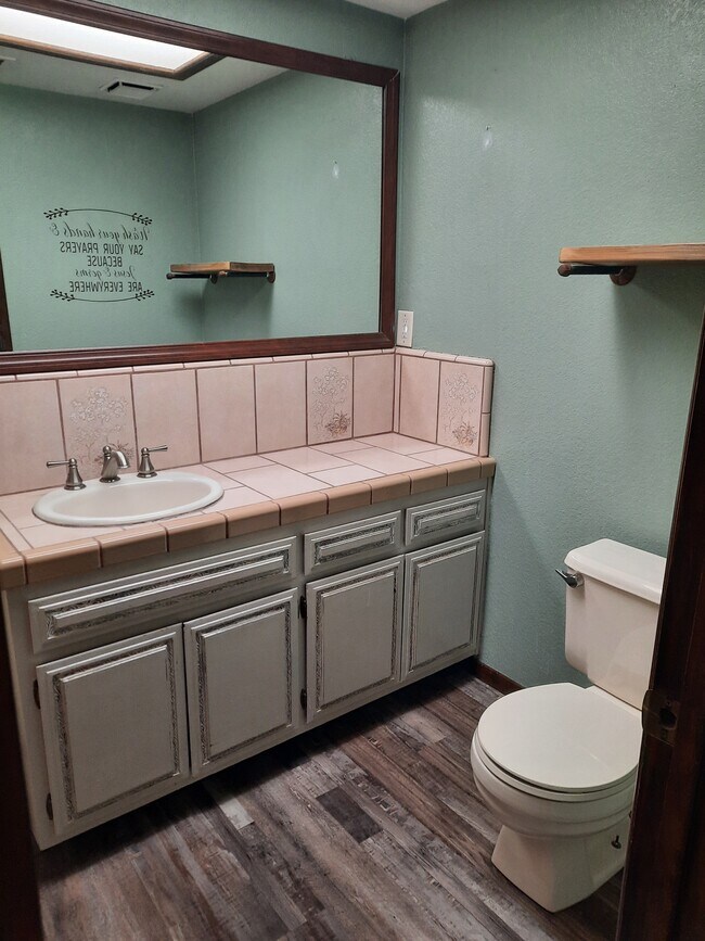 Building Photo - 13615 Driftwood Dr