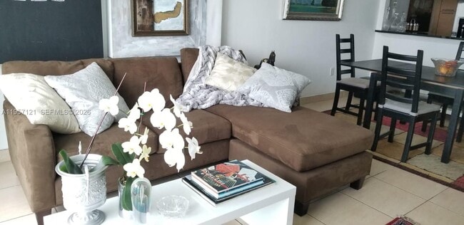 Building Photo - 31 SE 5th St