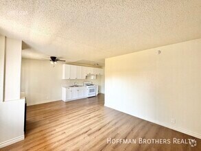 Building Photo - 15552 Nordhoff St