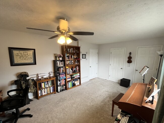 Building Photo - 601 Princeton Dr