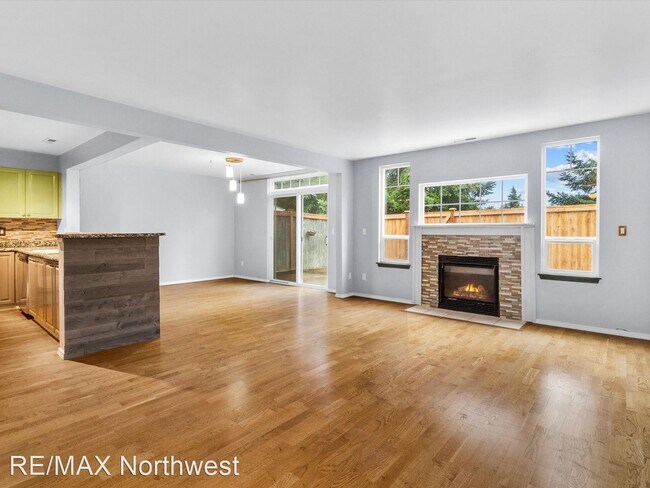 Building Photo - 3 br, 2.5 bath House - 6610 Millstone Ln S...