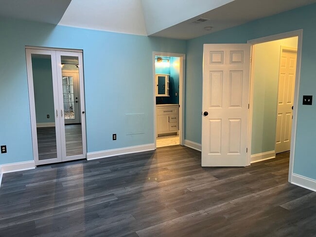 Building Photo - One-Level Updated Home in Hilton Head Plan...