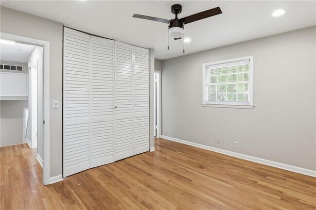 Building Photo - 4411 Langdon Dr