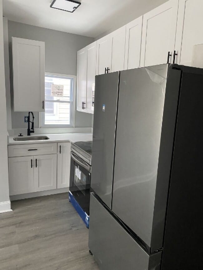 Building Photo - 5112 Belair Rd