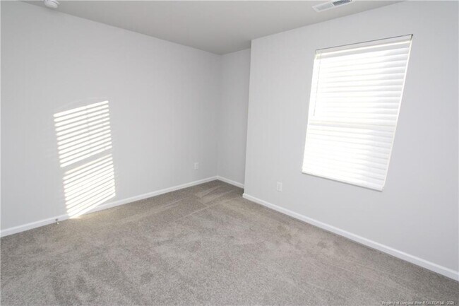 Building Photo - 510 Light Oak Wy