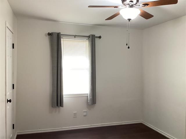 Building Photo - 776 Ponderosa Dr