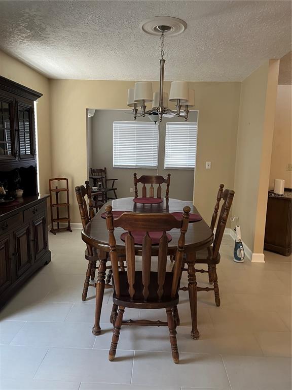 Building Photo - 1107 Golf Club Ct