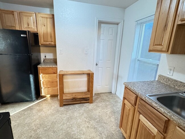 Building Photo - 2 BEDROOM, 1 BATHROOM SINGLE FAMILY HOME CLOSE TO DOWNTOWN CHEYENNE