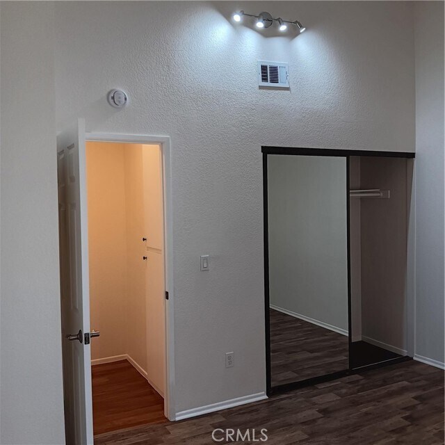 Building Photo - 1419 W 179th St