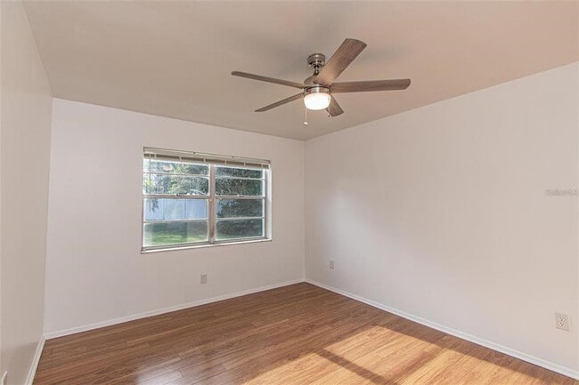 Building Photo - 1284 Wickford St