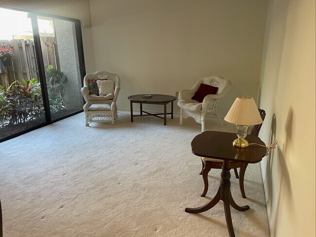 Building Photo - 11674 Pointe Cir