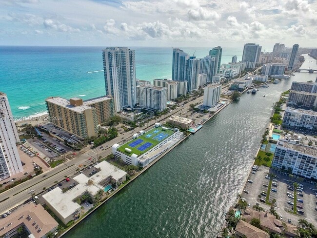 Building Photo - 2600 S Ocean Dr