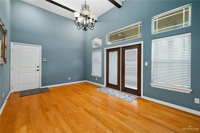 Building Photo - 30 Chloe Rae Cir