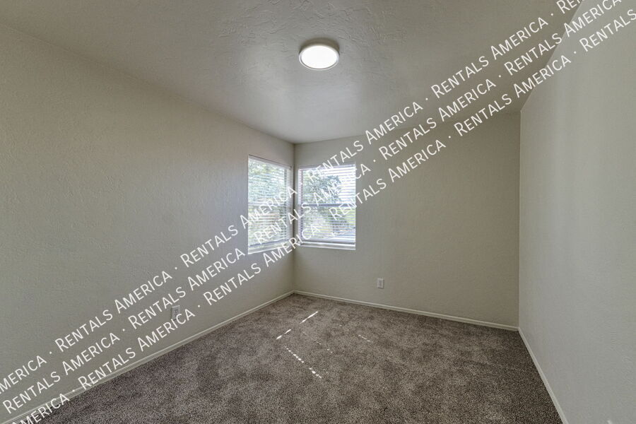 Building Photo - 3460 W Sky Ridge Loop