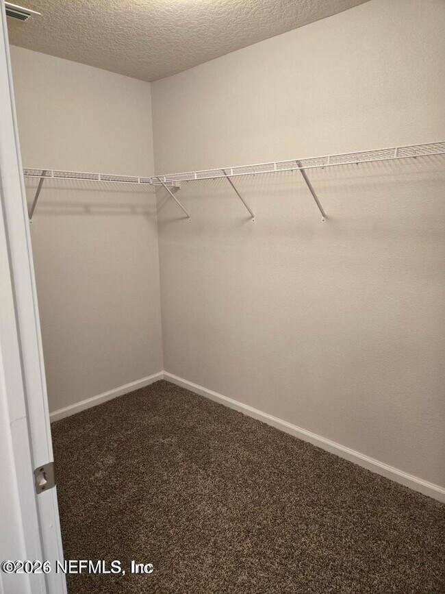 Building Photo - 2461 Oak Stream Dr