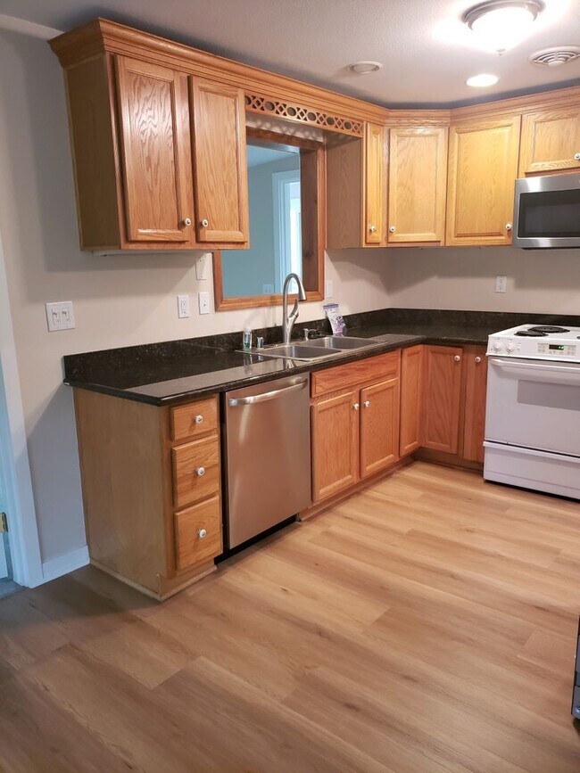 Building Photo - 8701 72nd Ave Ct SW