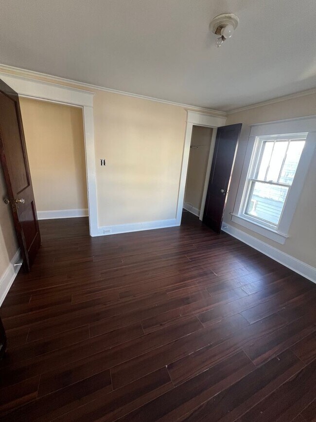 Building Photo - Large 3 Bed/1 Bath Scranton Single Family ...