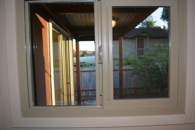 Building Photo - Sweet in-town mobile, very cute 1 bedroom