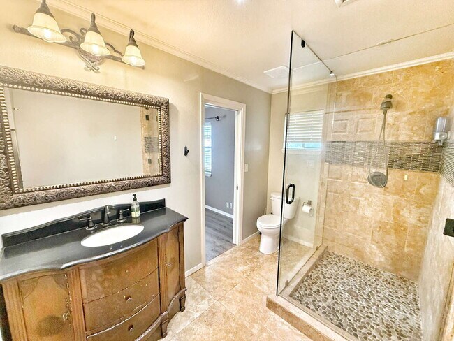 Building Photo - Tranquility Meets Flexibility — Canyon Lake Home with Wrap-Around Deck & Guest Suite