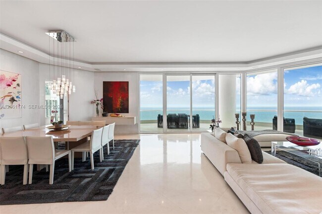 Building Photo - 16051 Collins Ave