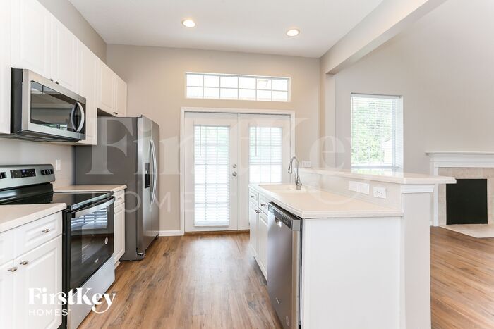 Building Photo - 13831 Devan Lee Dr E