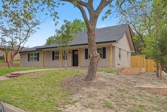 Building Photo - 4 bedroom 2 bath completely remodeled