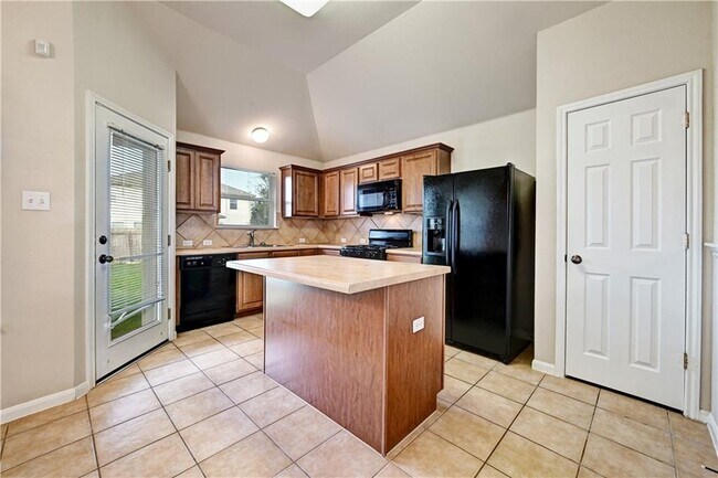 Building Photo - 4017 Bandice Ln