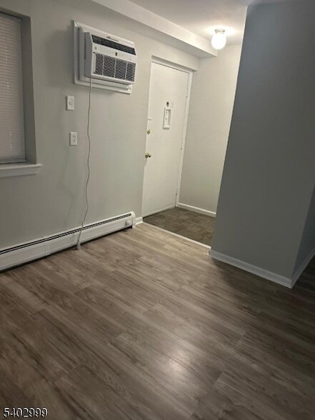 Building Photo - 340 Hudson St