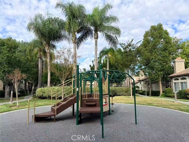 Building Photo - 14 Trillium Pl