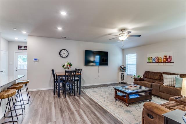 Building Photo - 2833 Brittlebush Dr