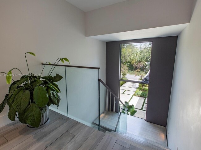 Building Photo - 7500 SW 57th Ct