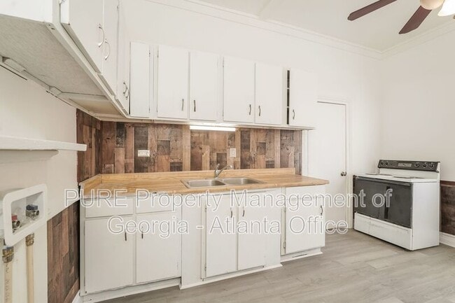 Building Photo - 312 Walton Wy