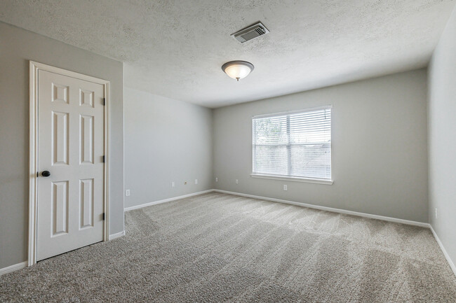Building Photo - 12402 Greenmesa Dr