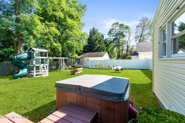 Building Photo - 523 Westwood Ave