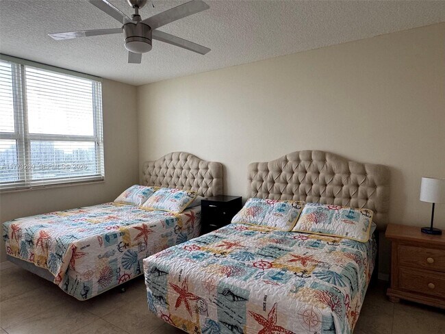 Building Photo - 2080 S Ocean Dr