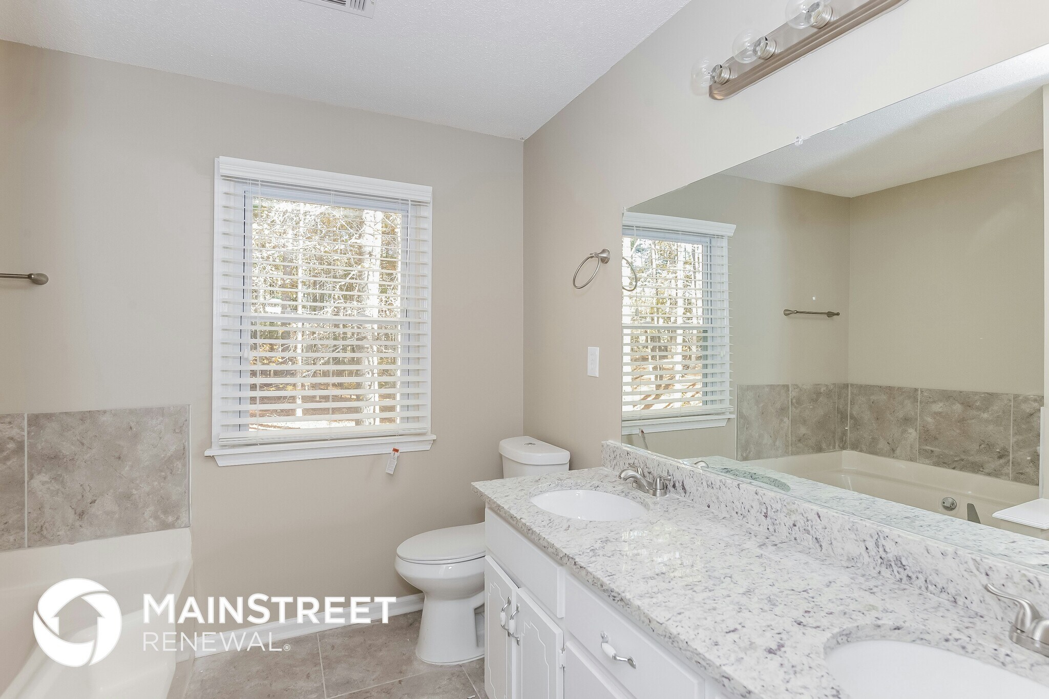 Building Photo - 65 Pine Tree Dr