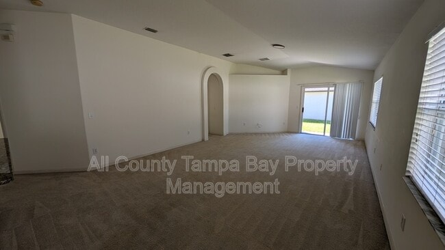 Building Photo - 25820 Crippen Dr