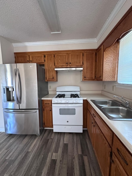 Building Photo - 1535 Richmond Rd