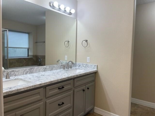 Building Photo - 3223 Hemingway Dr