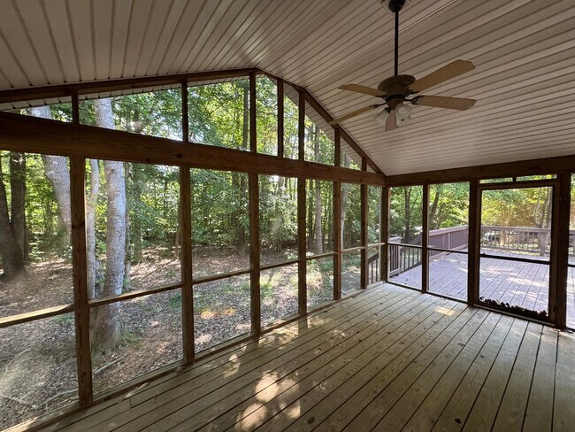 Building Photo - 7127 Weddington Brook Dr