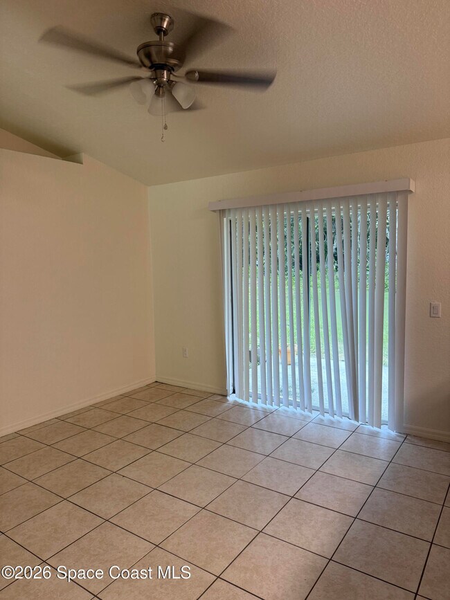 Building Photo - 5525 Wendy Lee Dr