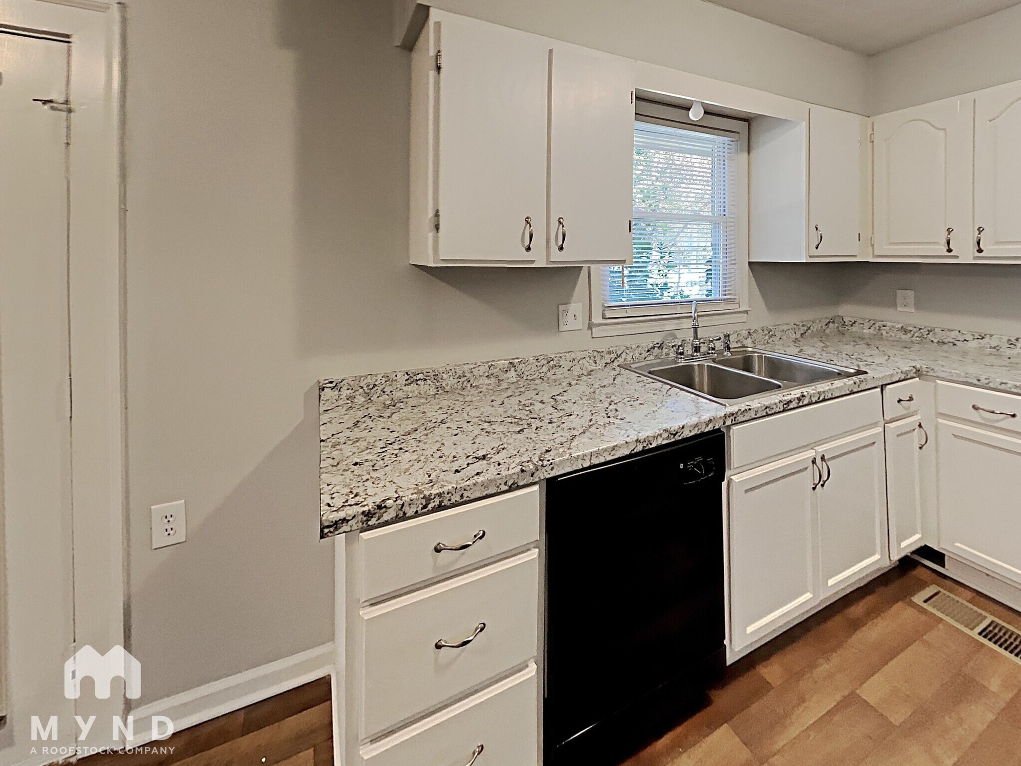 Building Photo - 6852 Cherry Cir
