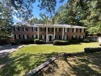 Building Photo - 715 Montague Rd