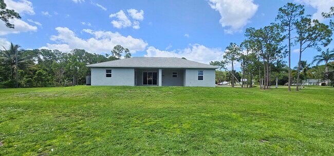 Building Photo - 17186 84th Ct N