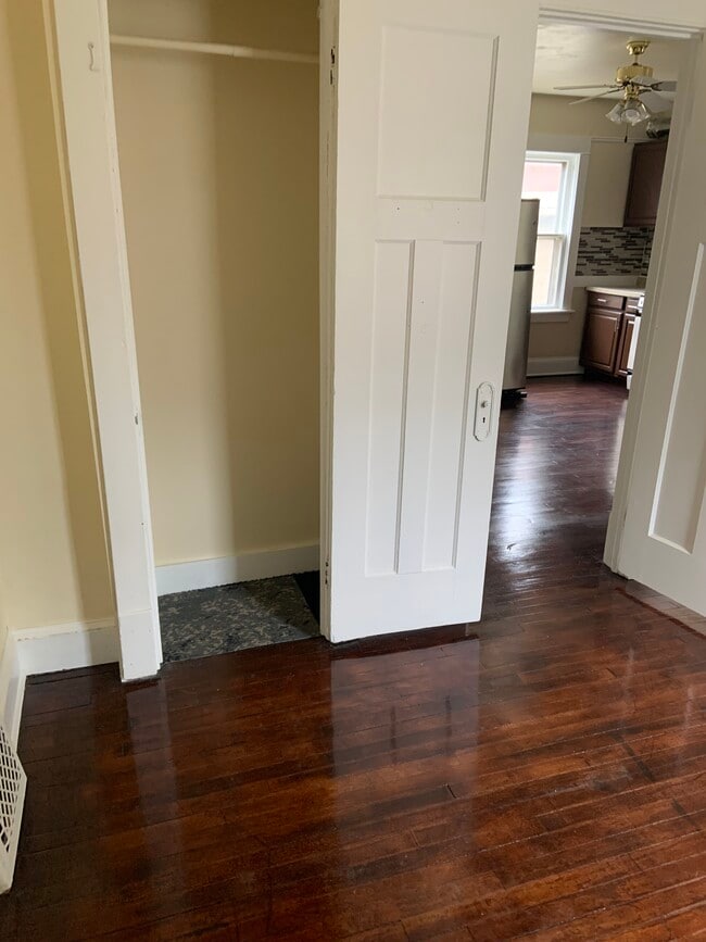 Building Photo - 1659 S 58th St