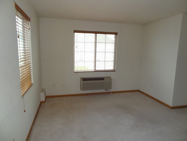 Building Photo - 232 Bertram Dr