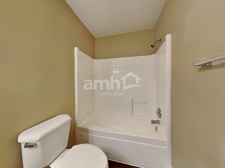 Building Photo - 9 Avenel Ct